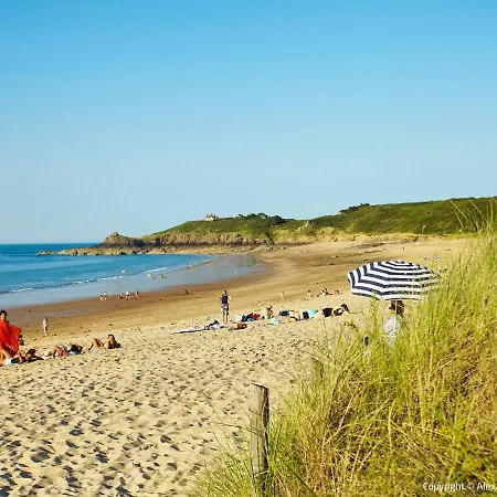 Le Point Du Jour 2 By Interhome Cancale